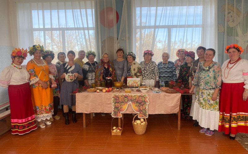 Развлекательная программа «Веселые огородницы»