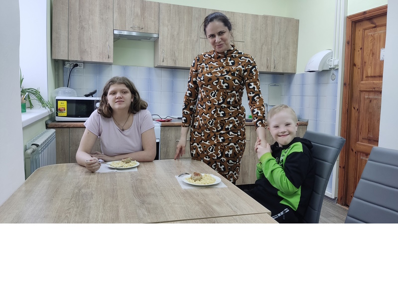 Сытный мясной обед